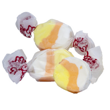 Load image into Gallery viewer, Candy corn salt water taffy 500g bag
