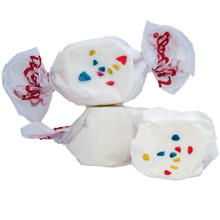 Load image into Gallery viewer, Frosted cupcake salt water taffy
